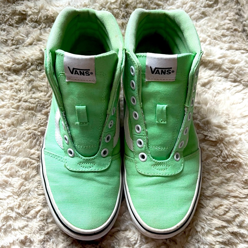 Light green women’s vans size 6.5